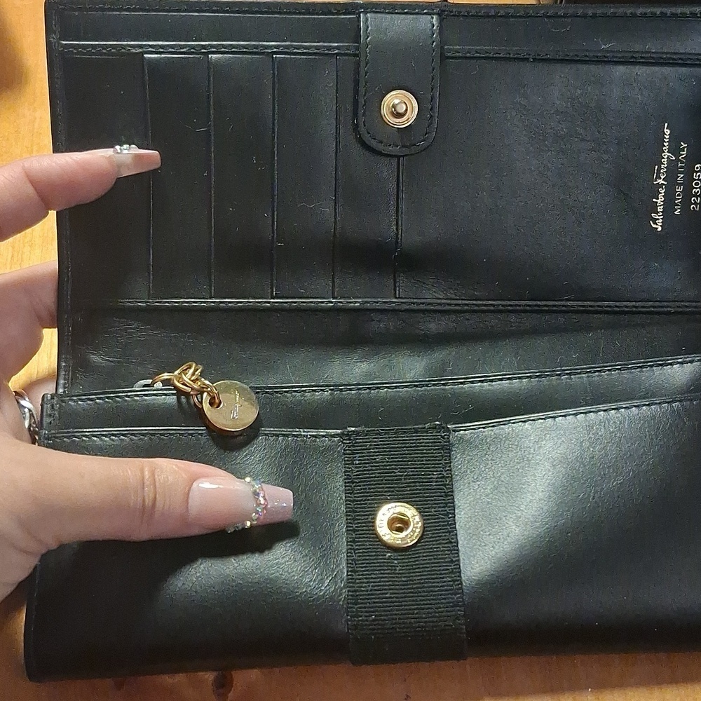 Salvatore Ferragamo Wallet - Picture 9 of 14
